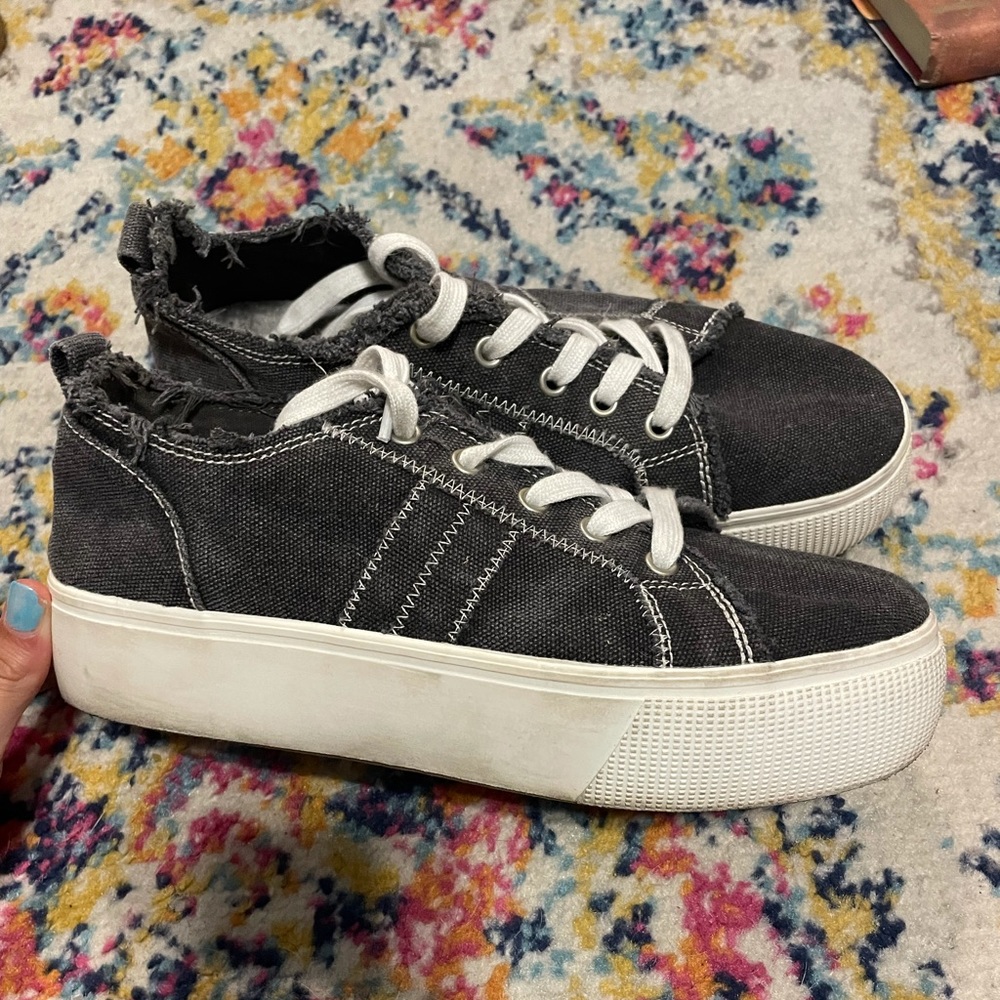 Platform Shoes - image 4